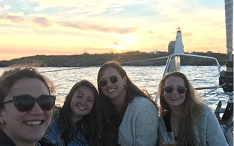2 Hour Sunset Sail<br />
New Bedford