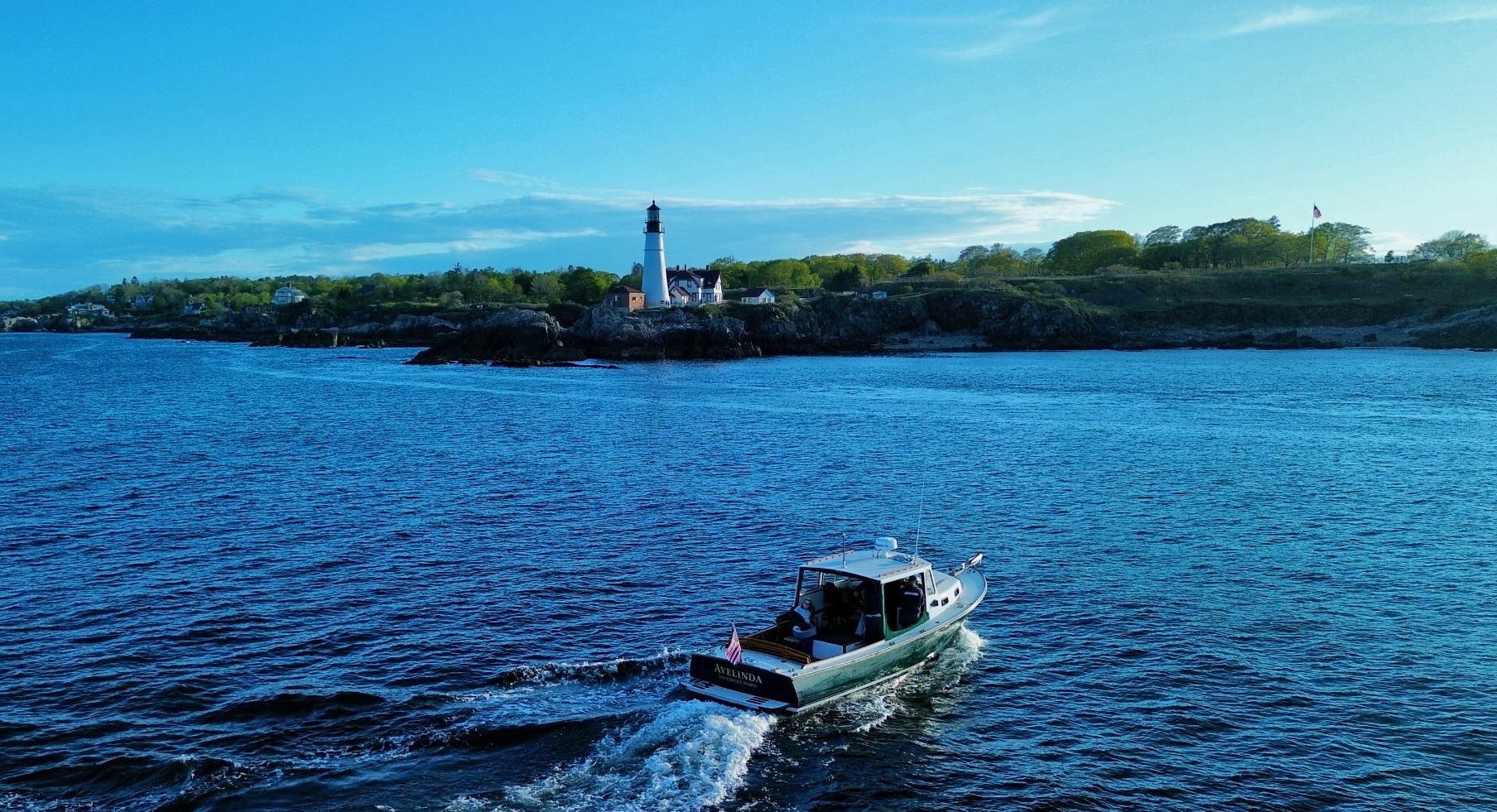 Private Half Day<br />
Powerboat Portland