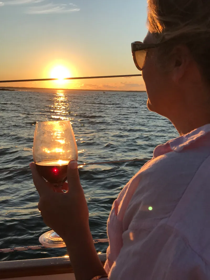 Best Cocktails to Enjoy While Sailing