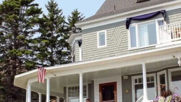 Cape Arundel Inn & Resort